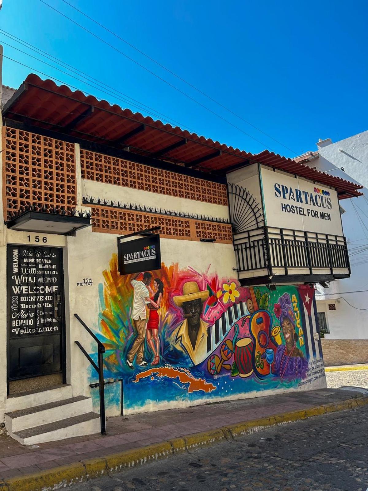 Spartacus Hostel Boutique For Men Пуэрто-Вальярта Экстерьер фото