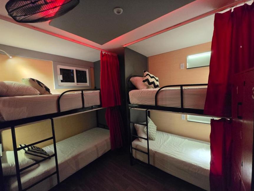Spartacus Hostel Boutique For Men Пуэрто-Вальярта Экстерьер фото